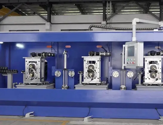 Que materiais son procesados ​​principalmente por Two High Rolling Machine